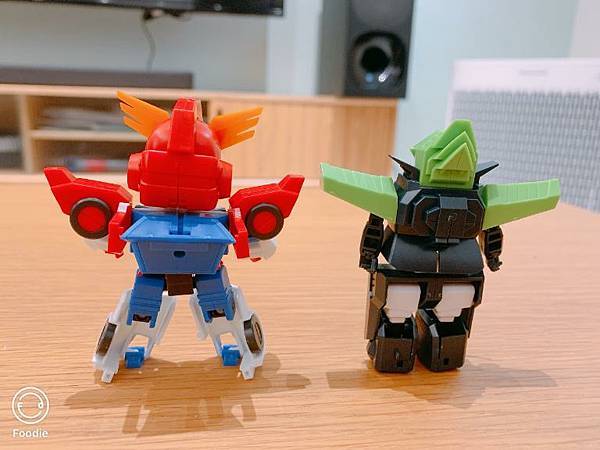 艾克斯凱撒vsJ巨神-背面.jpg 艾克斯凱撒vsJ巨神-背面.jpg