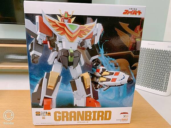 THE合體-雷鳥-外箱移除塑膠套.JPG THE合體-雷鳥-外箱移除塑膠套.JPG