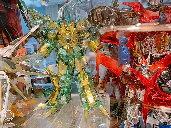 玩具店的金色破壞神.JPG 玩具店的金色破壞神.JPG