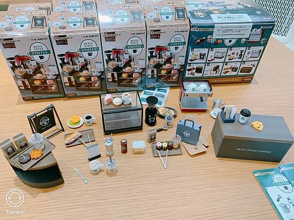 迷你風格咖啡廳-全部內容物.JPG 迷你風格咖啡廳-全部內容物.JPG