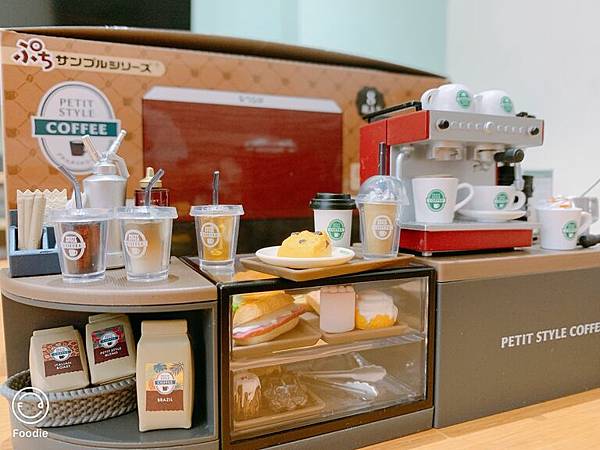 迷你風格咖啡廳-側面.JPG 迷你風格咖啡廳-側面.JPG