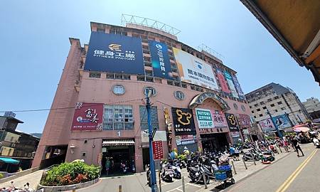 女力報到免費體驗1個月 快來找JOY參觀體驗! !健身工廠 