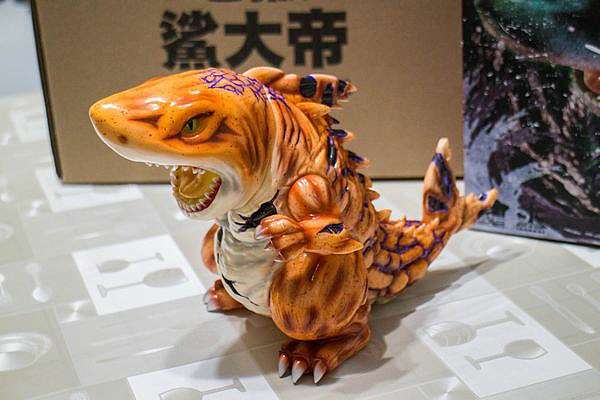 Momoco Studio × MGR 地獄鮫大帝