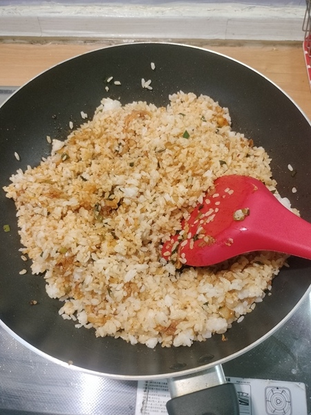 韓式泡菜蔥花炒飯 (12).jpg