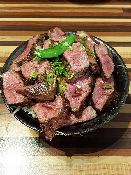 初肉漢神店01.jpg