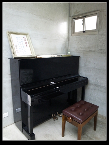 小包廂裡的鋼琴