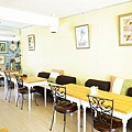 Q5 Cafe 25.jpg