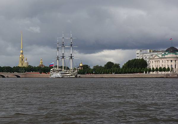 涅瓦河遊船 (5).JPG