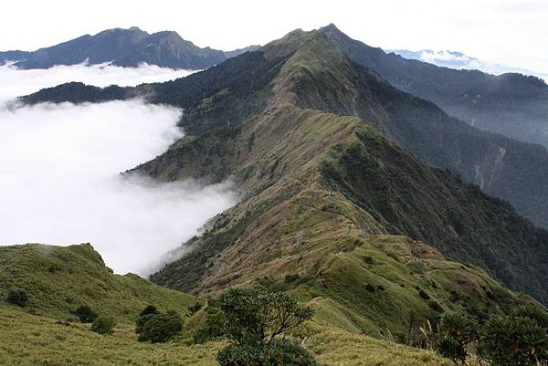 能高群峰