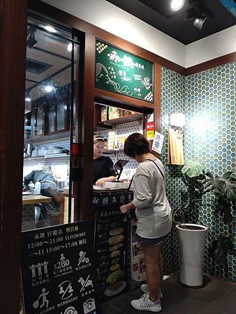 中秋連假奇妙開始平靜結束 中秋連假奇妙開始平靜結束