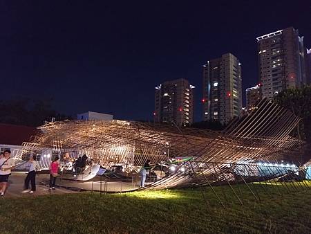 中秋連假奇妙開始平靜結束 中秋連假奇妙開始平靜結束