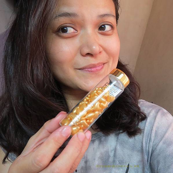 BC百匡,靚顏抗皺淡紋賦活油(百匡賦活膠囊),百匡賦活膠囊,
白龍膽花精萃可亮白撫平細紋與修護受傷肌膚,並高度保濕鎖水,延緩肌膚老化,一顆多種用途,強效版晚安面膜
,百匡賦活膠囊,百匡膠囊
