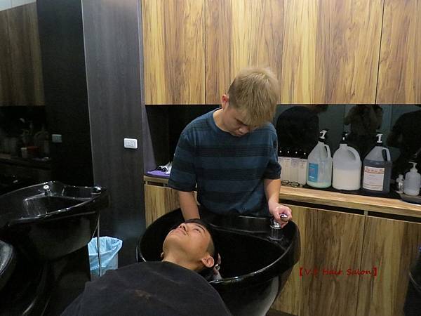 【V.S Hair Salon】32.JPG