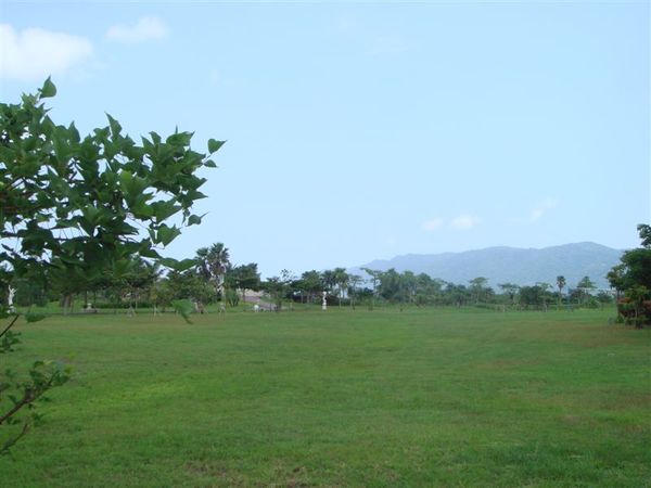 草原遠眺-太熱了根本不敢去