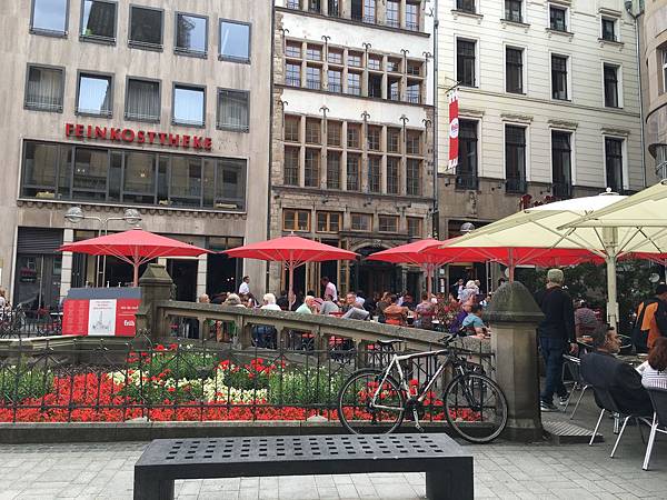 IMG_0700.JPG IMG_0700.JPG