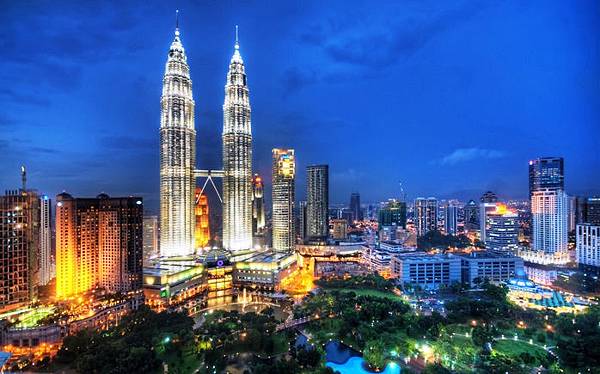 馬來西亞市區夜景1.bmp