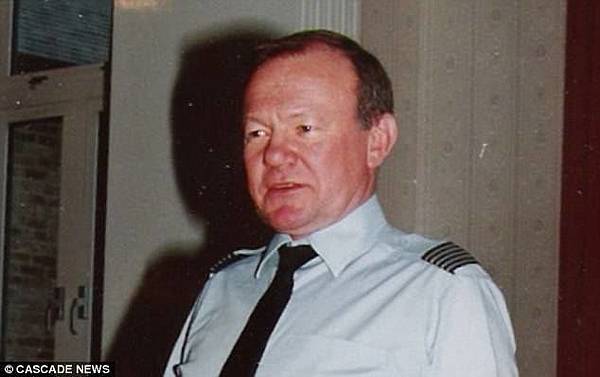 英國皇家空軍聯隊指揮官亞倫‧特納（Alan Turner MBE）.jpg