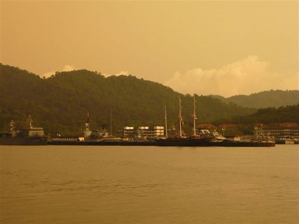 軍艦