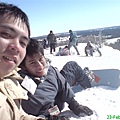Me and Damon--孤單滑雪肉腳2人組.JPG