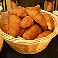 Thanksgiving dinner-烤麵包.JPG