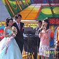 第一個祝福姑姑跟過兒.JPG