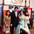 新人好幸福.JPG