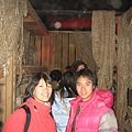 鬼屋好像被閃光燈打的太亮哩.JPG