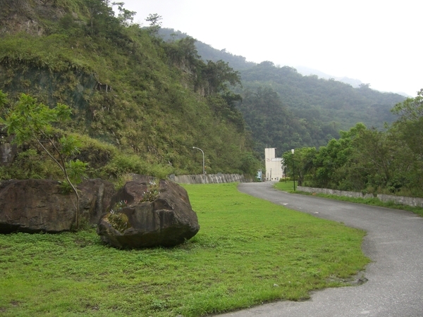 前往知本溫泉區的風景