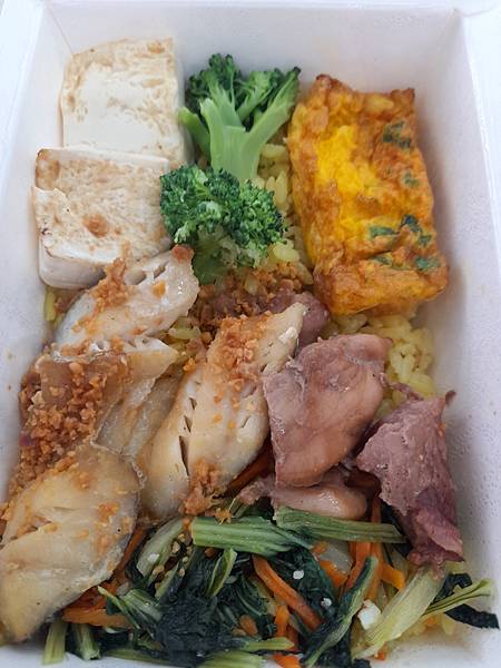 全家 海陸雙拼肉肉餐盒