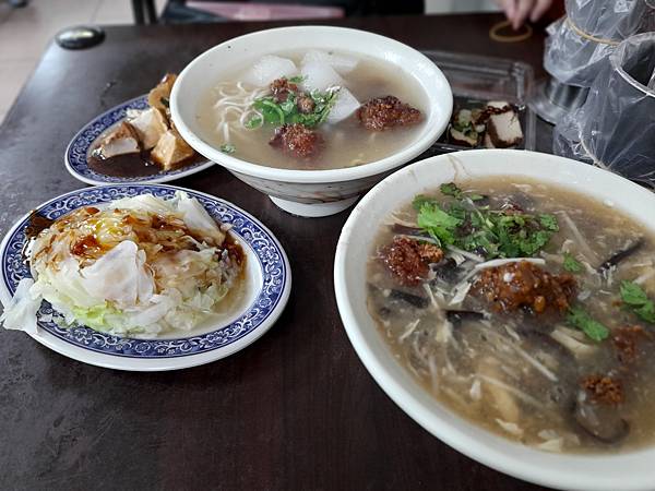 台北 福珍排骨酥麵