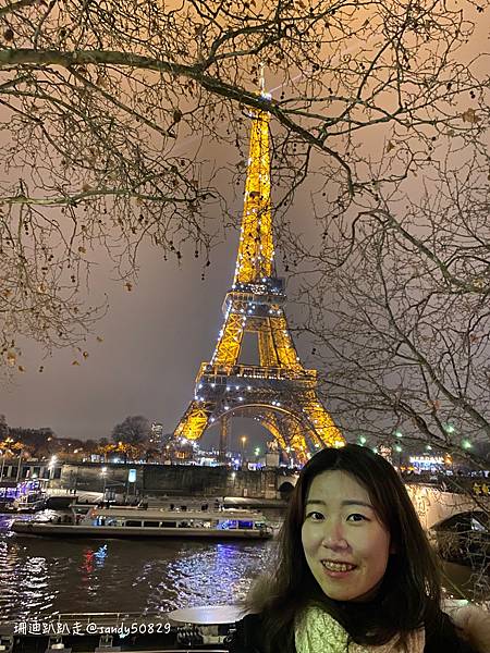 法國。巴黎// 艾菲爾鐵塔夜景。戰神廣場->耶拿橋->塞納河 法國。巴黎// 艾菲爾鐵塔夜景。戰神廣場->耶拿橋->塞納河