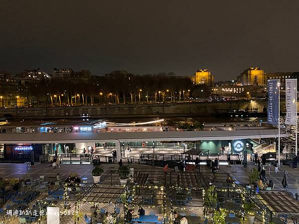 法國。巴黎// 艾菲爾鐵塔夜景。戰神廣場->耶拿橋->塞納河 法國。巴黎// 艾菲爾鐵塔夜景。戰神廣場->耶拿橋->塞納河