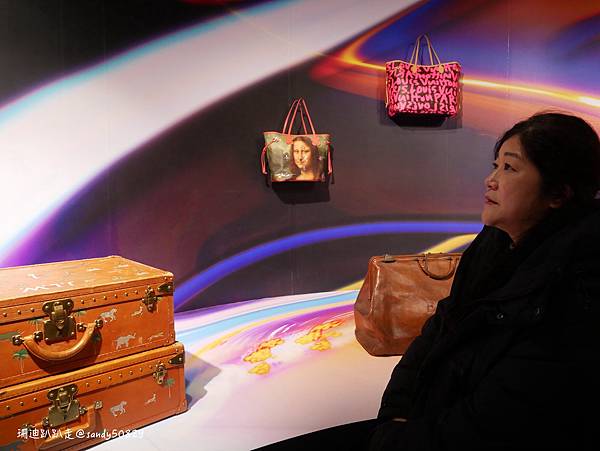 法國。巴黎// 塞納河左岸半日遊：莎士比亞書店->聖母院->