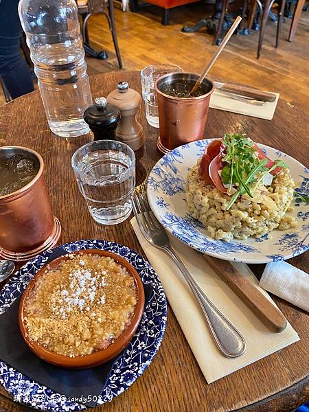 法國。巴黎// 蒙馬特半日遊:愛牆->聖心堂->小丘廣場-> 法國。巴黎// 蒙馬特半日遊:愛牆->聖心堂->小丘廣場->