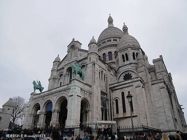 法國。巴黎// 蒙馬特半日遊:愛牆->聖心堂->小丘廣場-> 法國。巴黎// 蒙馬特半日遊:愛牆->聖心堂->小丘廣場->