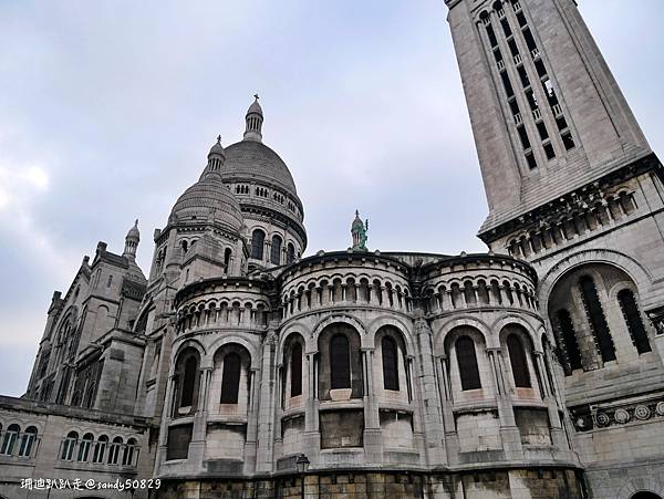 法國。巴黎// 蒙馬特半日遊:愛牆->聖心堂->小丘廣場-> 法國。巴黎// 蒙馬特半日遊:愛牆->聖心堂->小丘廣場->