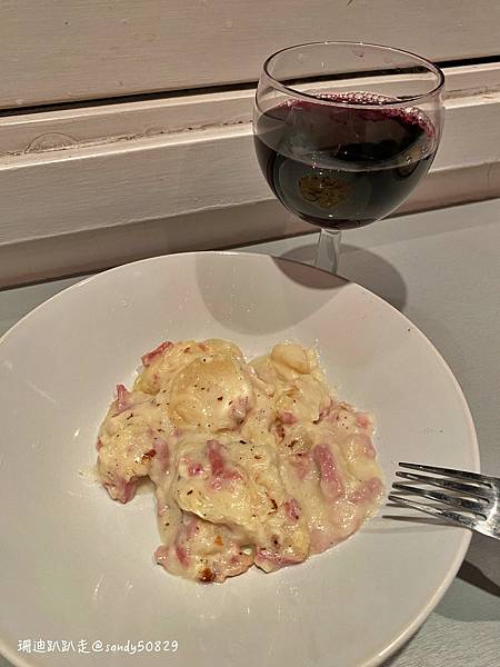 法國。巴黎// 蒙馬特半日遊:愛牆->聖心堂->小丘廣場-> 法國。巴黎// 蒙馬特半日遊:愛牆->聖心堂->小丘廣場->