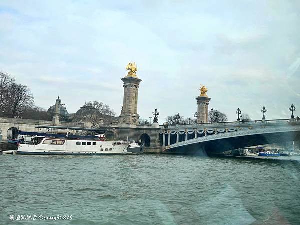 法國。巴黎// 塞納河遊船午餐Bateaux Parisie