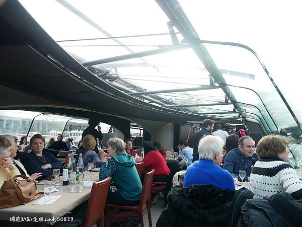 法國。巴黎// 塞納河遊船午餐Bateaux Parisie