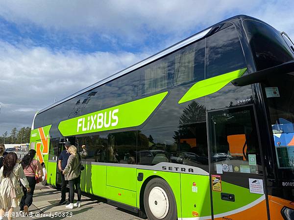 奧捷之旅// Flixbus布拉格到維也納。維也納國立歌劇院