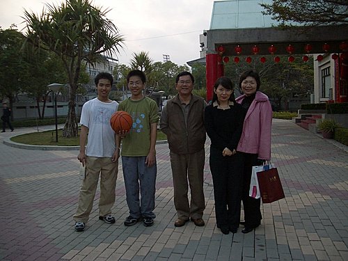 縣長父子與我兒子尬籃球 縣長父子與我兒子尬籃球