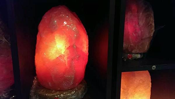 鹽燈安全電線 有自動斷電裝置 電線有兩層防火材質包覆 鹽燈安全電線 有自動斷電裝置 電線有兩層防火材質包覆