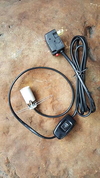 鹽燈陶瓷燈頭 安全電線 自動斷電裝置 兩層防火材質電線 鹽燈陶瓷燈頭 安全電線 自動斷電裝置 兩層防火材質電線