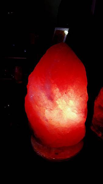 玫瑰鹽燈 鴿血紅鹽燈 鹽燈美女 玫瑰鹽燈 鴿血紅鹽燈 鹽燈美女