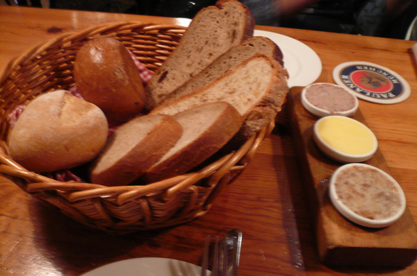 【寶萊納】德式麵包