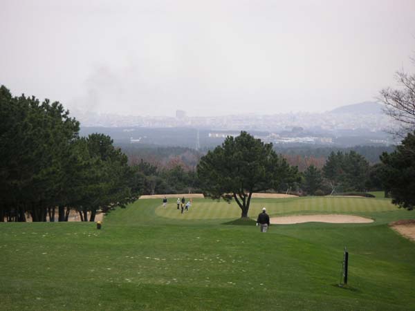 Ora高爾夫球場-可看到漢拏山.JPG