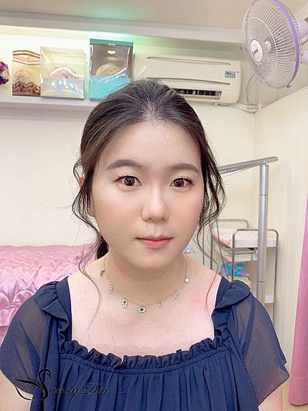 『彩妝造型』氣質的音樂老師~線上音樂會專屬造型