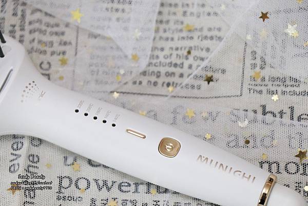 IMG_6254.jpg 仙蒂小姐愛漂亮:MUNICHI 沐尼黑 ION負離子溫控直髮梳 直捲兩用搭配MCH陶瓷防燙梳