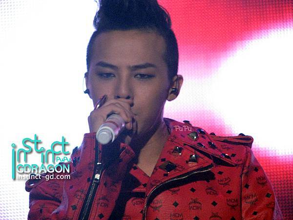 instinct-gd red 02.jpg