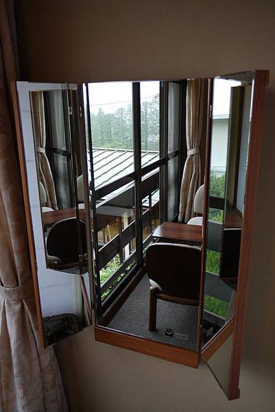 0012-2.JPG 0012-2.JPG